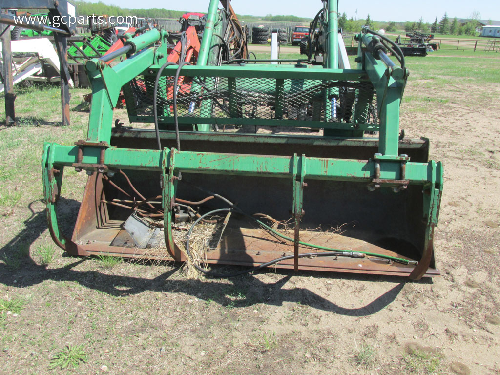 740 LOADER 7FT W/ GRAPPLE